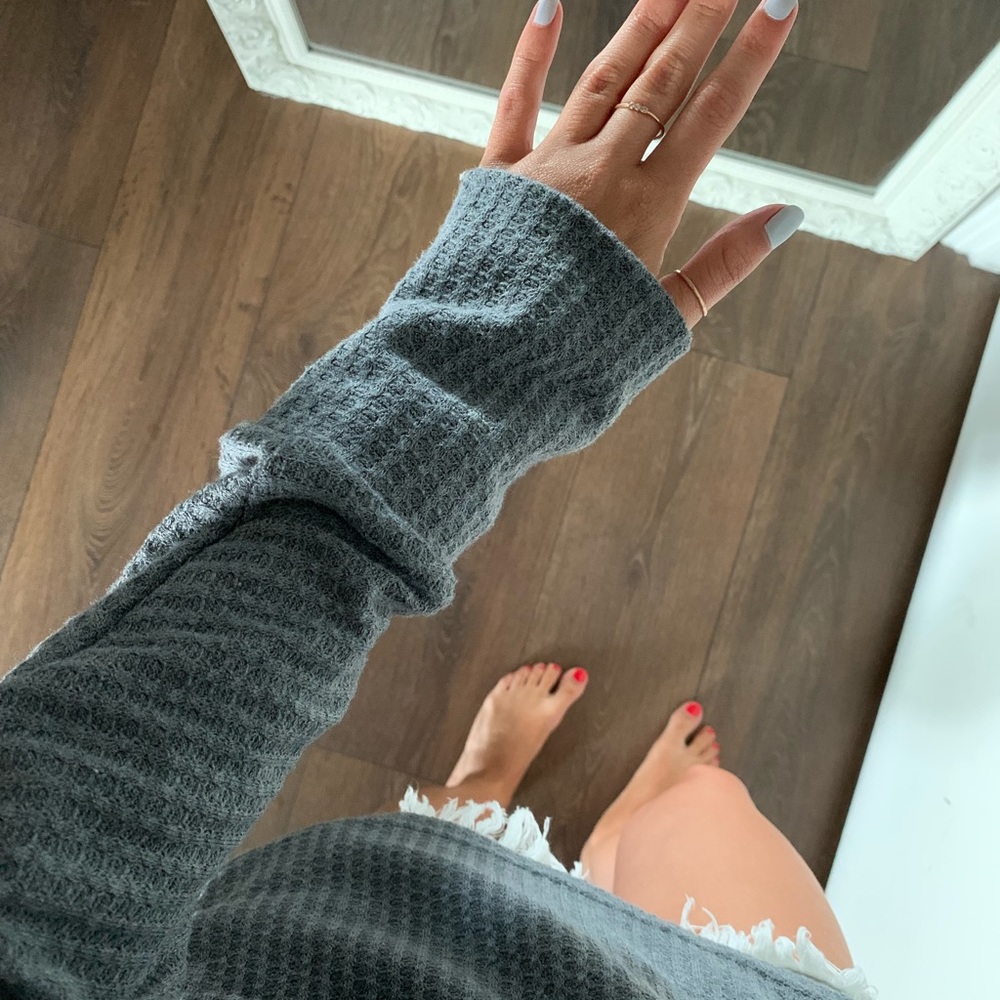 Thermal long sleeved off the shoulder tee